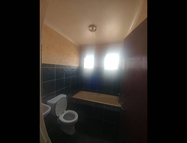 3 BEDROOM PROPERTY TO RENT IN DALPARK EXT 11